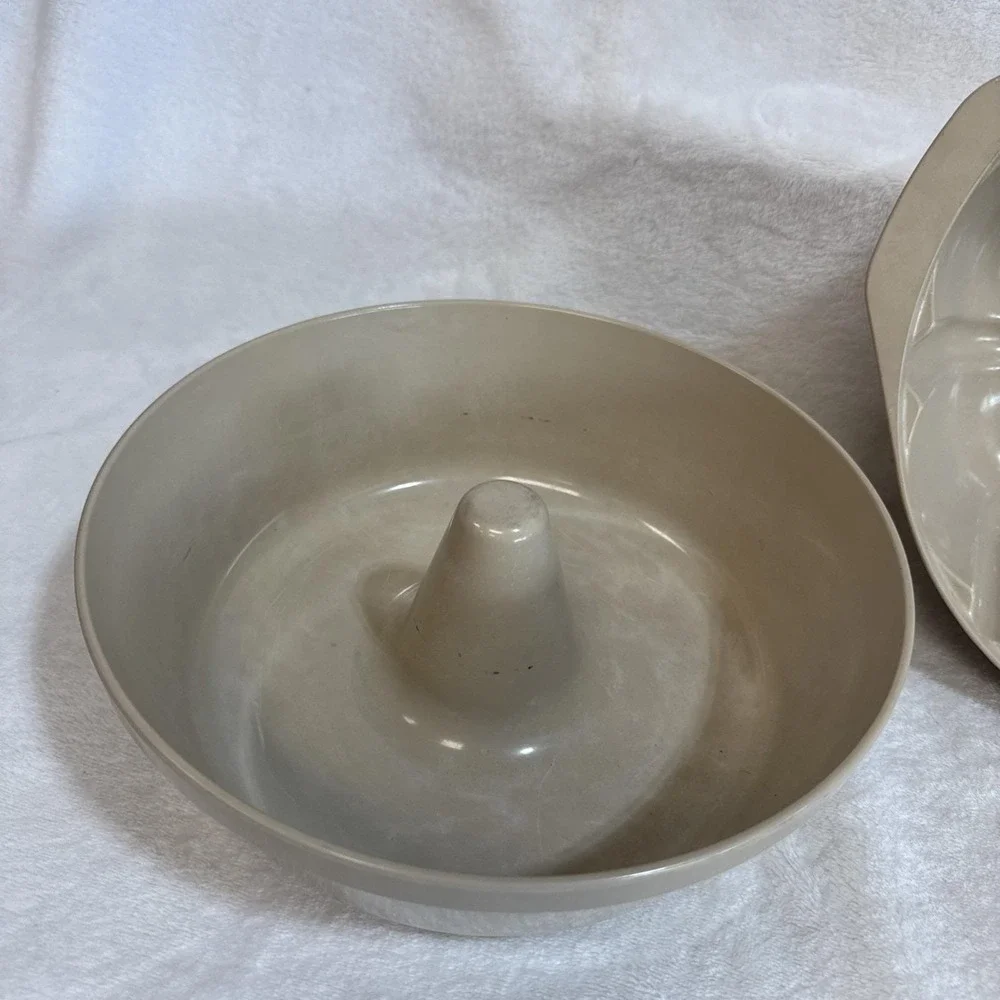 Vintage Anchor Hocking Microwave 2 Piece Set Retro MCM‎